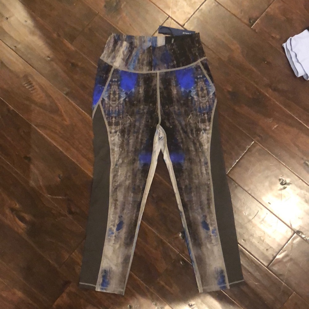 Elie Tahari leggings